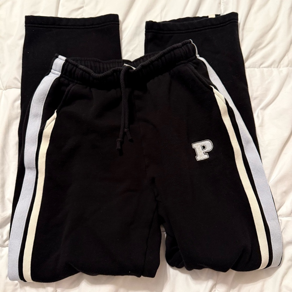 Victoria’s Secret Pink Black Track Sweatpants with Side Stripes
Size Small